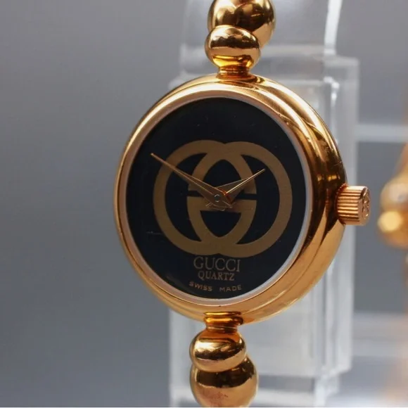 GORGEOUS Gucci Swiss Quartz Statement Watch Double GG’s 💕 - Picture 2 of 9